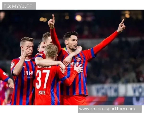 德甲精彩对决三场聚焦球队表现与球员状态分析